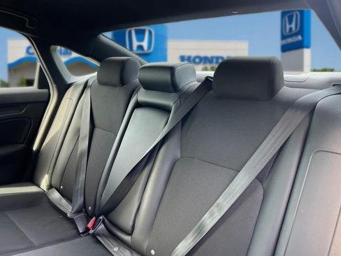 Used 2025 Honda Civic Sport image 27