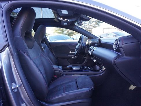 Used 2023 Mercedes-Benz CLA 250 4MATIC image 31