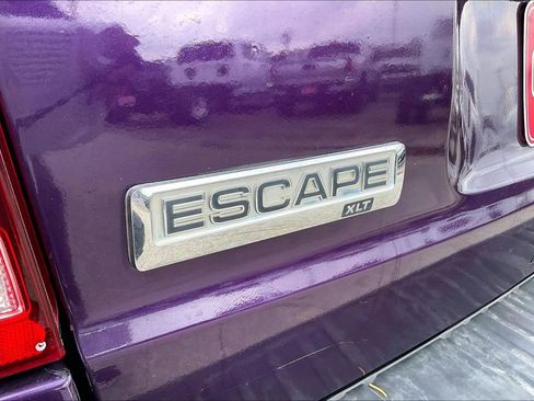 Used 2011 Ford Escape XLT image 20