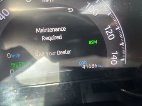 Used 2025 Toyota RAV4 XLE image 7