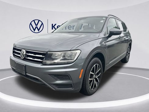 Used 2021 Volkswagen Tiguan SE FWD image 1