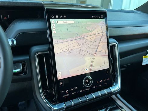 New 2026 GMC Yukon Denali w/ Denali Reserve Package AWD/4WD image 22