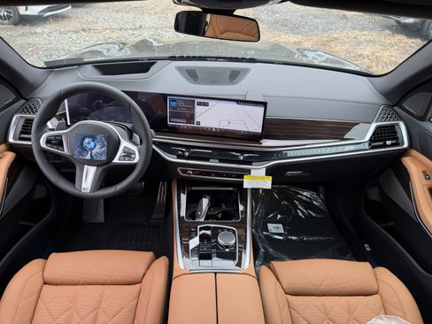 New 2026 BMW X5 xDrive40i w/ M Sport Package image 18