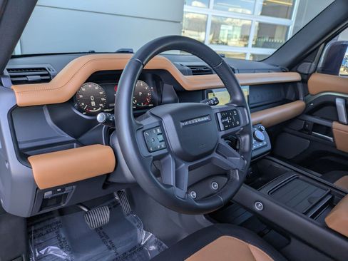 Certified 2024 Land Rover Defender 110 X-Dynamic SE image 14