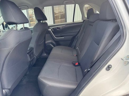 Used 2023 Toyota RAV4 LE AWD/4WD image 17
