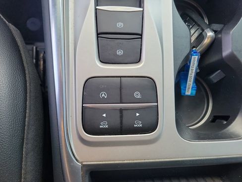 Used 2020 Ford Explorer Limited w/ Class III Trailer Tow Package image 26