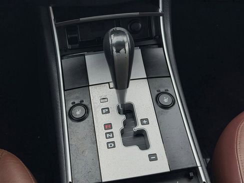 Used 2011 Hyundai Veracruz Limited image 17