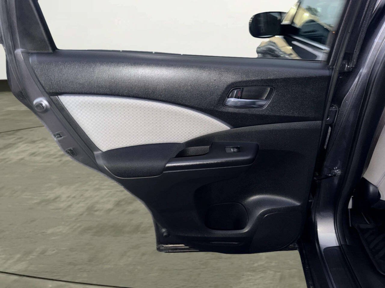 Used 2015 Honda CR-V EX image 21