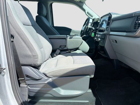 Used 2025 Ford F150 XLT w/ Equipment Group 301A Standard image 30