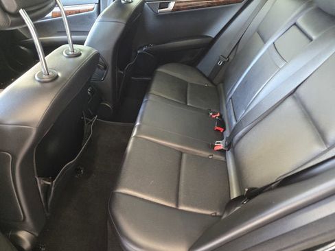 Used 2014 Mercedes-Benz C 300 4MATIC Sedan image 15