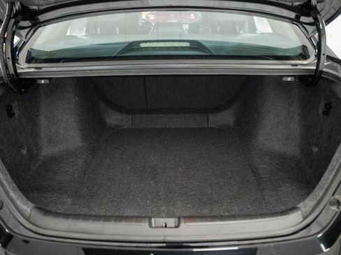 Used 2019 Honda Accord Touring image 9