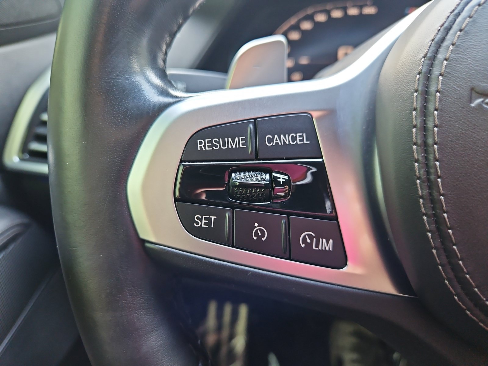 Used 2019 BMW X5 xDrive40i w/ Premium Essential Package AWD/4WD image 31