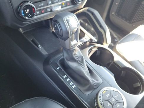 New 2025 Ford Bronco Badlands image 21