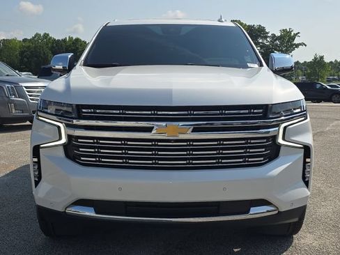 Used 2023 Chevrolet Tahoe Premier w/ Premium Package 2 RWD image 8