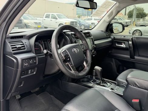 Used 2022 Toyota 4Runner TRD Off-Road Premium w/ Moonroof Package AWD/4WD image 15