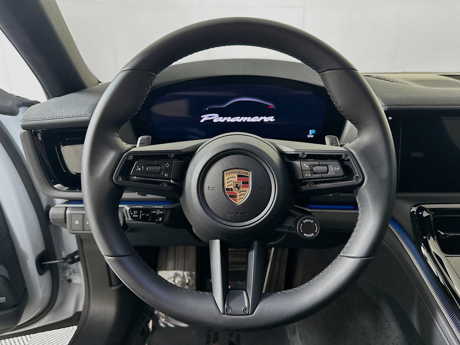 Certified 2025 Porsche Panamera RWD image 14