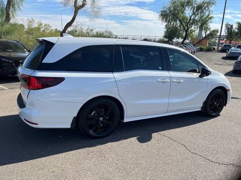 Certified 2024 Honda Odyssey Sport image 12