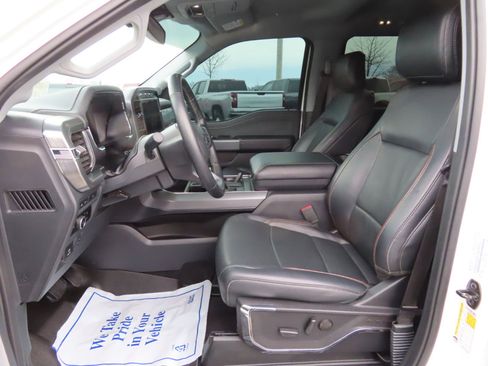 Used 2023 Ford F150 Lariat image 31