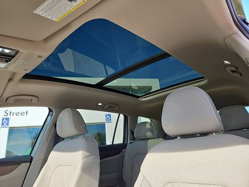 New 2026 Volkswagen Atlas SEL Premium R-Line image 15