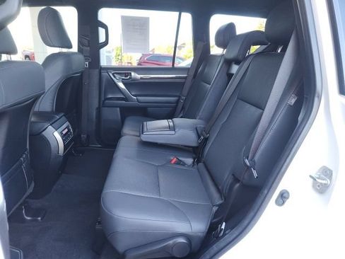 Used 2022 Lexus GX 460 Premium w/ Premium Package AWD/4WD image 18
