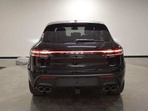 New 2026 Porsche Macan image 4
