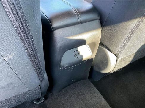 Used 2024 Nissan Sentra SV FWD image 25