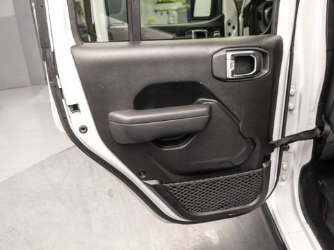 Used 2023 Jeep Wrangler Unlimited w/ Cold Weather Group AWD/4WD image 31