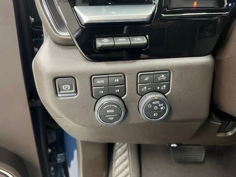 New 2026 Chevrolet Silverado 2500 LTZ w/ LTZ Premium Package AWD/4WD image 13
