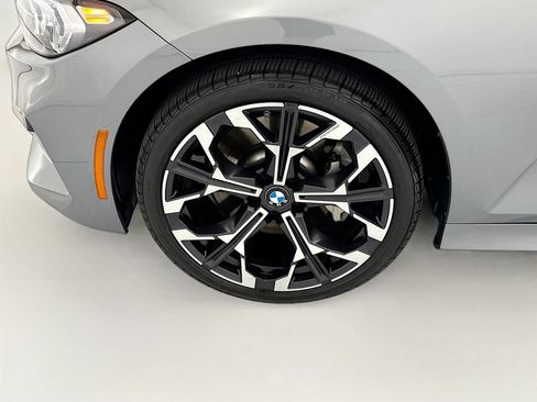 Used 2025 BMW 330i Sedan w/ Convenience Package RWD image 29