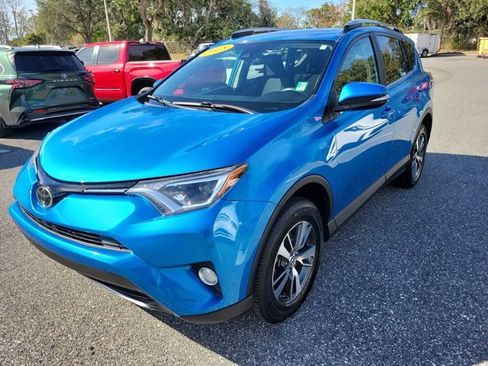 Used 2018 Toyota RAV4 XLE image 14