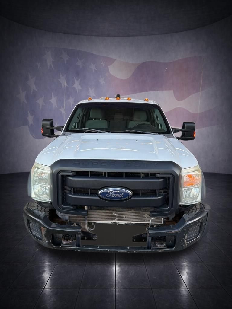 Used 2014 Ford F550 4x4 Crew Cab Super Duty image 4