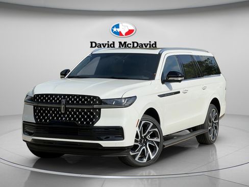 New 2026 Lincoln Navigator L Black Label AWD/4WD image 8