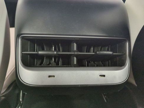 Used 2023 Tesla Model Y Long Range image 17