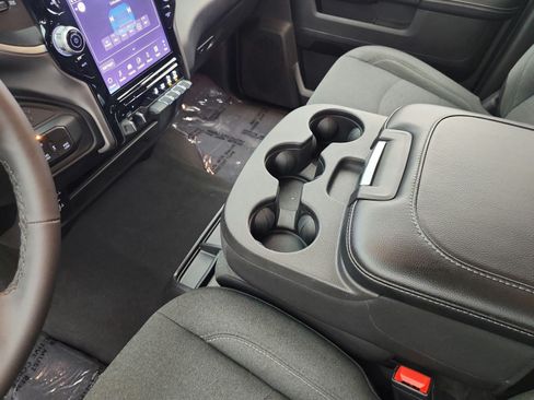 Used 2026 RAM 2500 Big Horn AWD/4WD image 11
