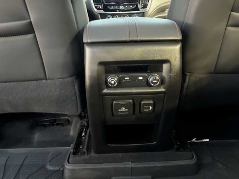 Certified 2023 Chevrolet Traverse RS image 21