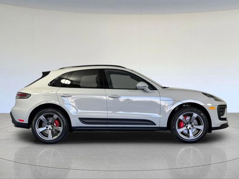 New 2026 Porsche Macan S image 9