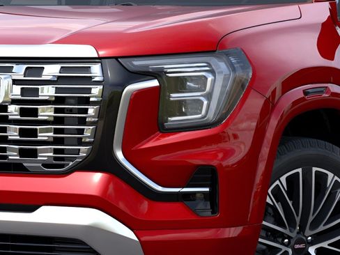 New 2026 GMC Terrain Denali w/ LPO, Floor Liner Package AWD/4WD image 10