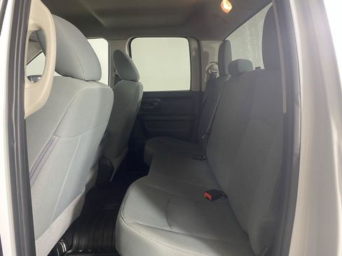Used 2019 RAM 1500 Express w/ Express Value Package AWD/4WD image 19