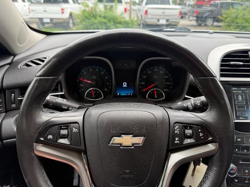 Used 2016 Chevrolet Malibu LTZ image 24