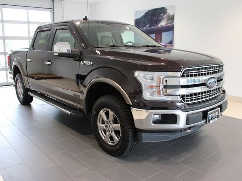 Used 2018 Ford F150 Lariat w/ Equipment Group 502A Luxury AWD/4WD image 2