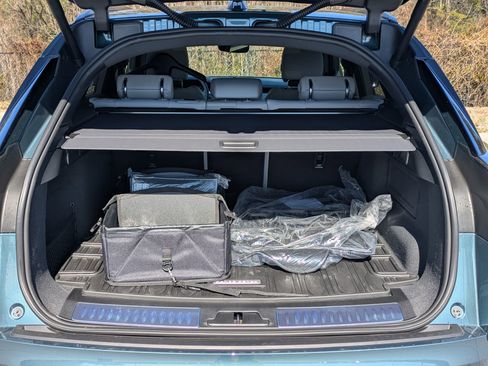 New 2026 Land Rover Range Rover Velar Dynamic SE image 24