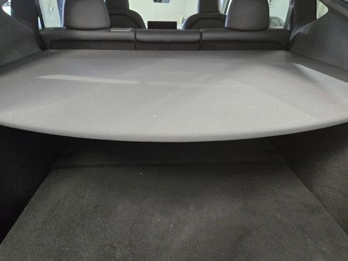 Used 2026 Tesla Model Y Long Range image 10