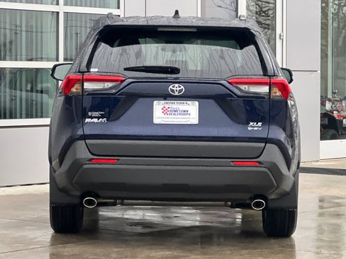 New 2025 Toyota RAV4 XLE image 5