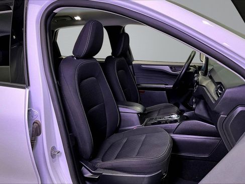 Used 2025 Ford Escape Active AWD/4WD image 27