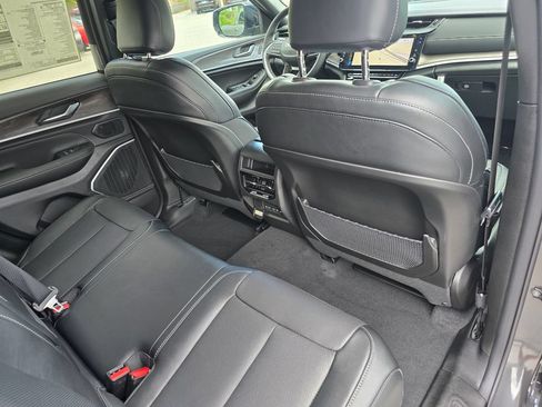 New 2026 Jeep Grand Cherokee Limited AWD/4WD image 27