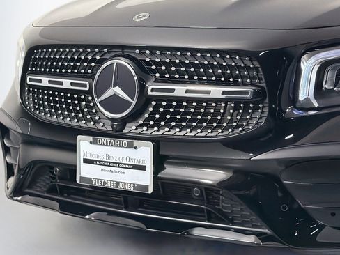 Used 2023 Mercedes-Benz GLB 250 image 12