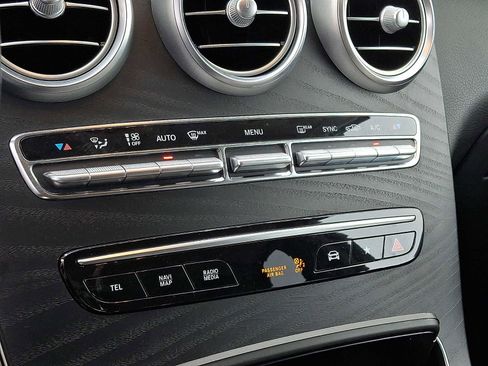 Used 2022 Mercedes-Benz GLC 300 4MATIC image 15