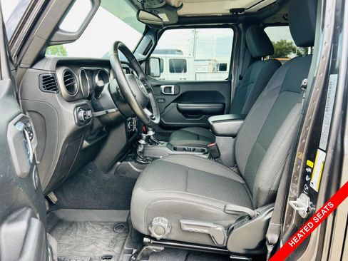 Used 2020 Jeep Gladiator Sport w/ Quick Order Package 24S AWD/4WD image 3