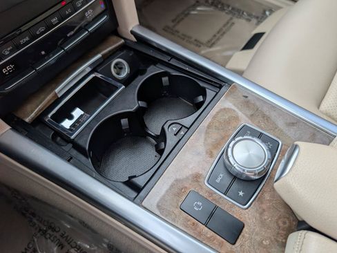 Used 2014 Mercedes-Benz E 350 Sedan image 35