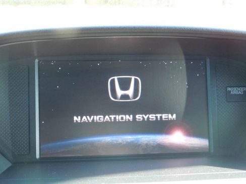 Used 2011 Honda Pilot EX-L image 12